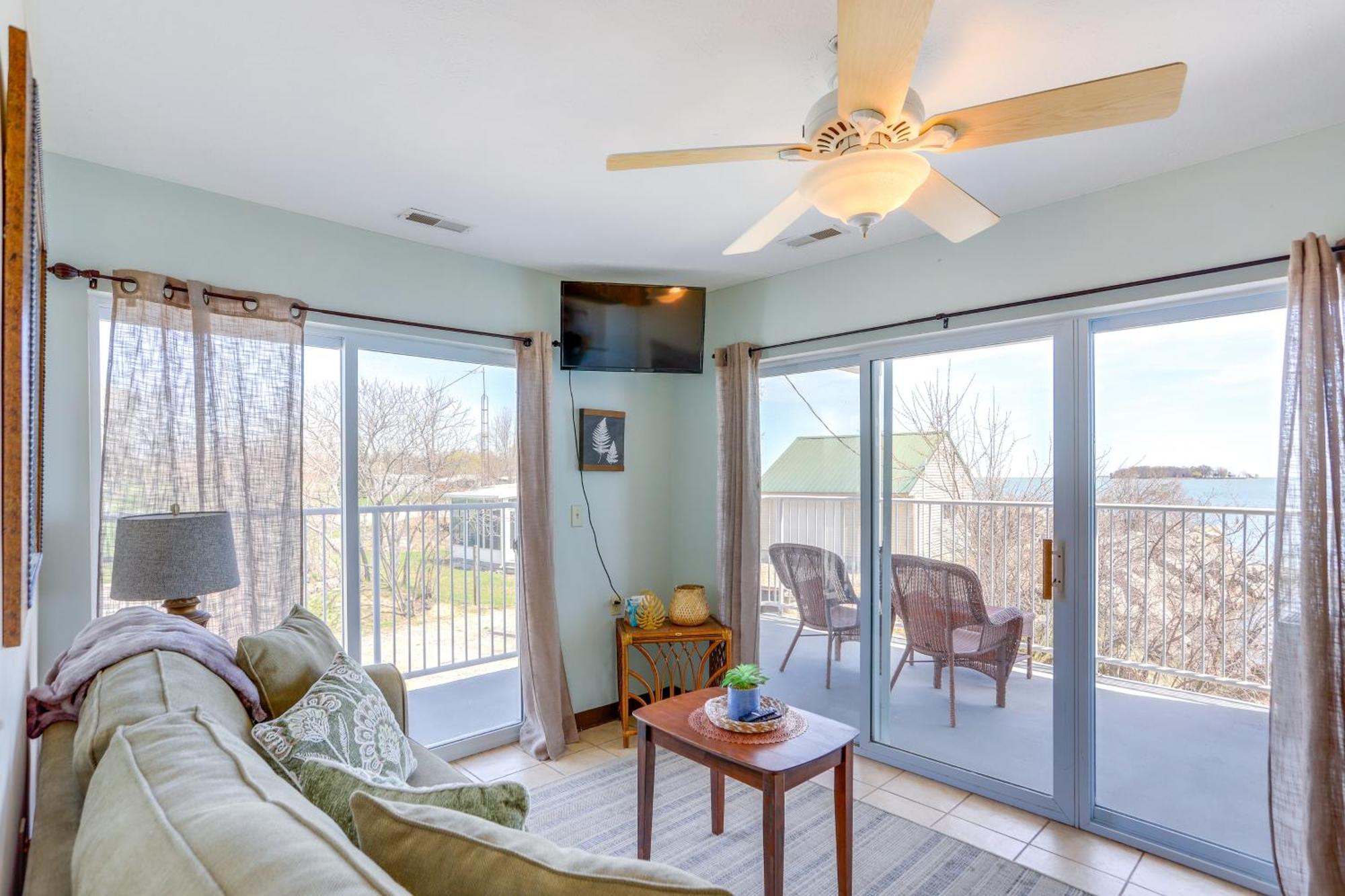 Ferienwohnung Waterfront Bass Island Retreat With Balcony And Tv Put-in-Bay Exterior foto