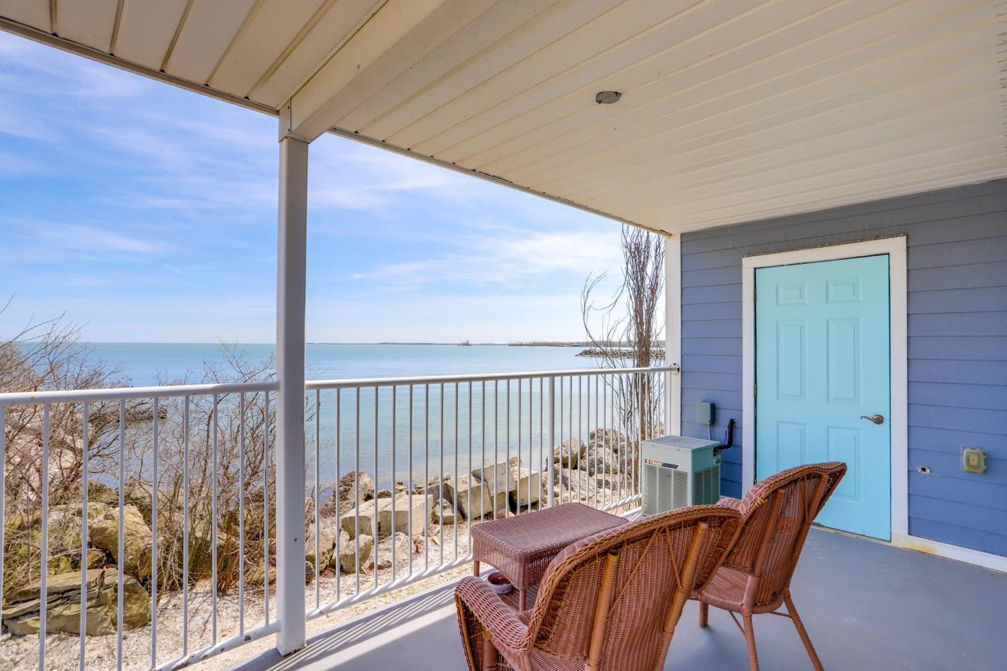 Ferienwohnung Waterfront Bass Island Retreat With Balcony And Tv Put-in-Bay Exterior foto