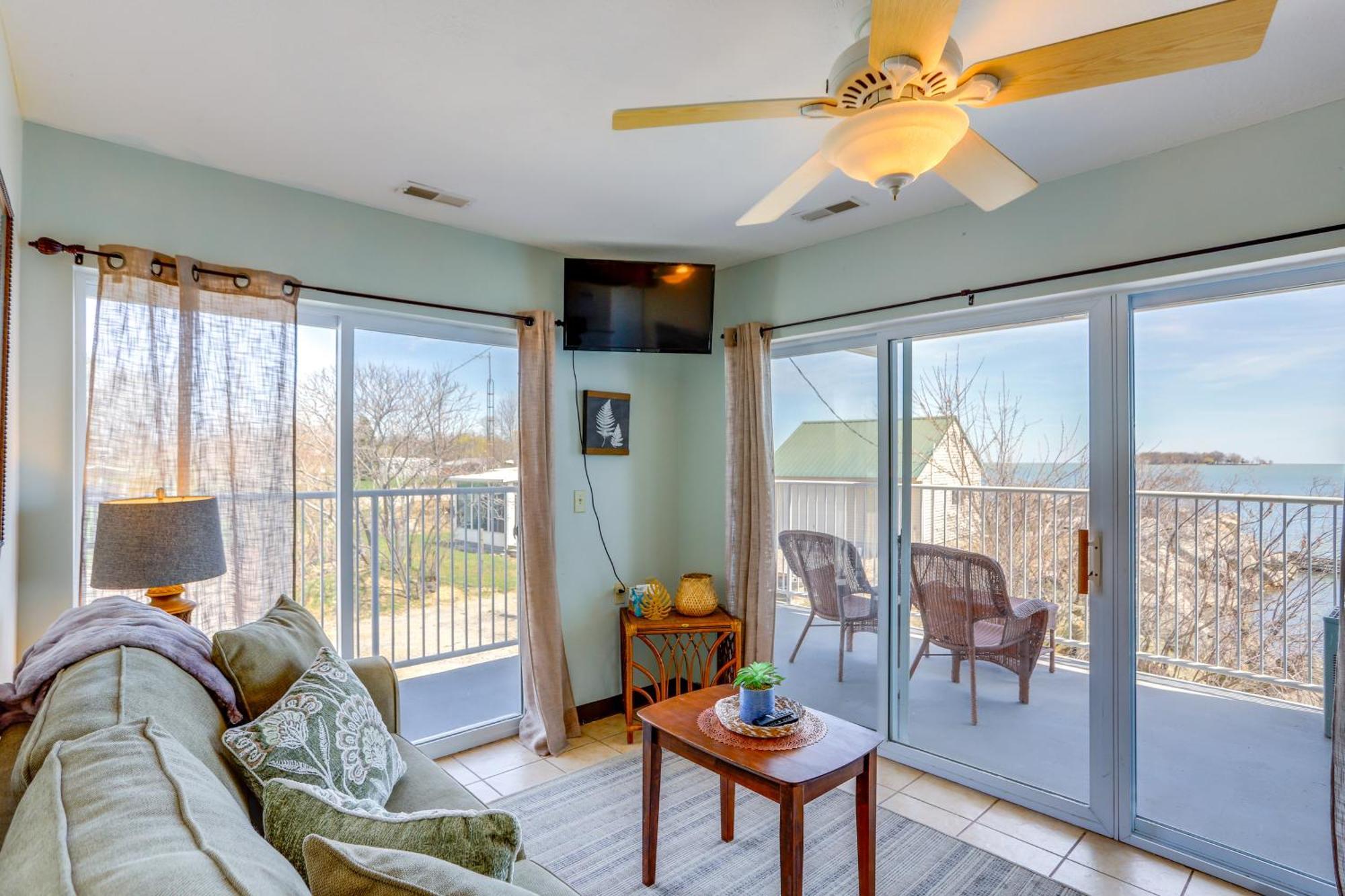 Ferienwohnung Waterfront Bass Island Retreat With Balcony And Tv Put-in-Bay Exterior foto